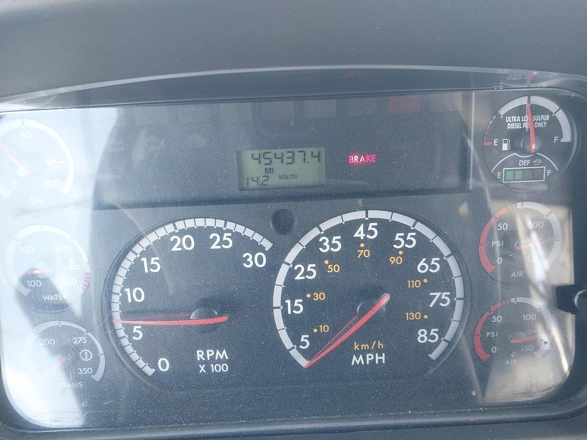 Used 2015 Freightliner M2 Altec AT40C