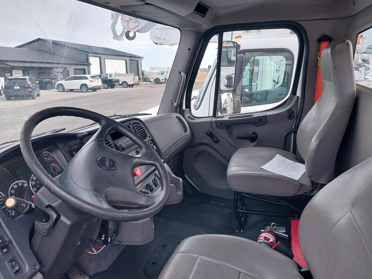 Used 2017 Freightliner M2 4x4 Terex C4047 Digger Derrick