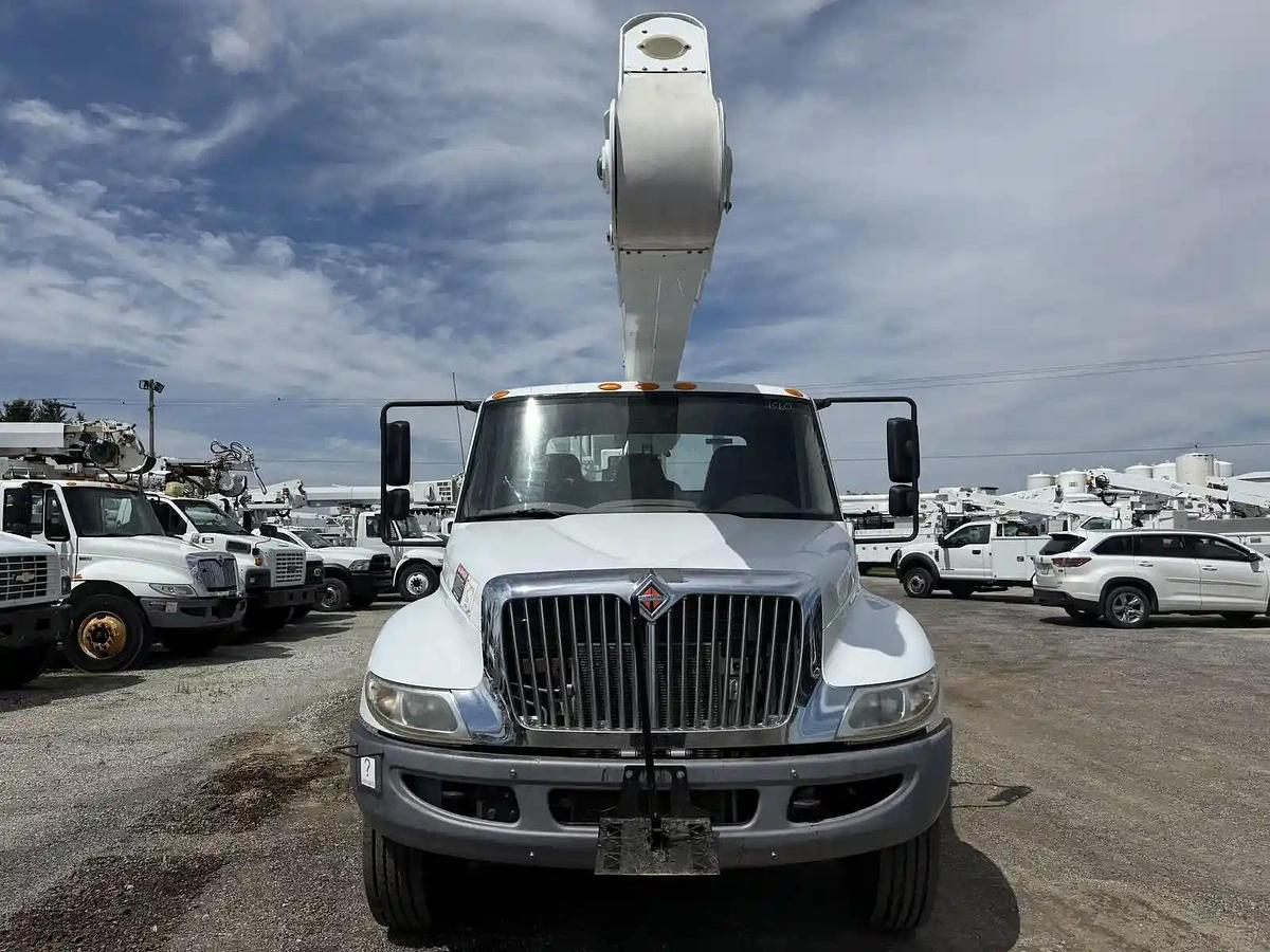 Used 2017 International 4300 Altec AA55 Material Handler