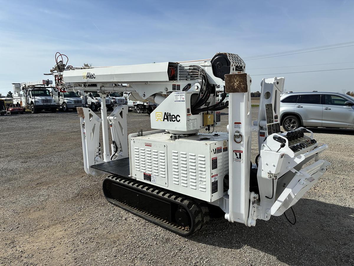 Used 2015 Altec DB37 Backyard Digger Derrick