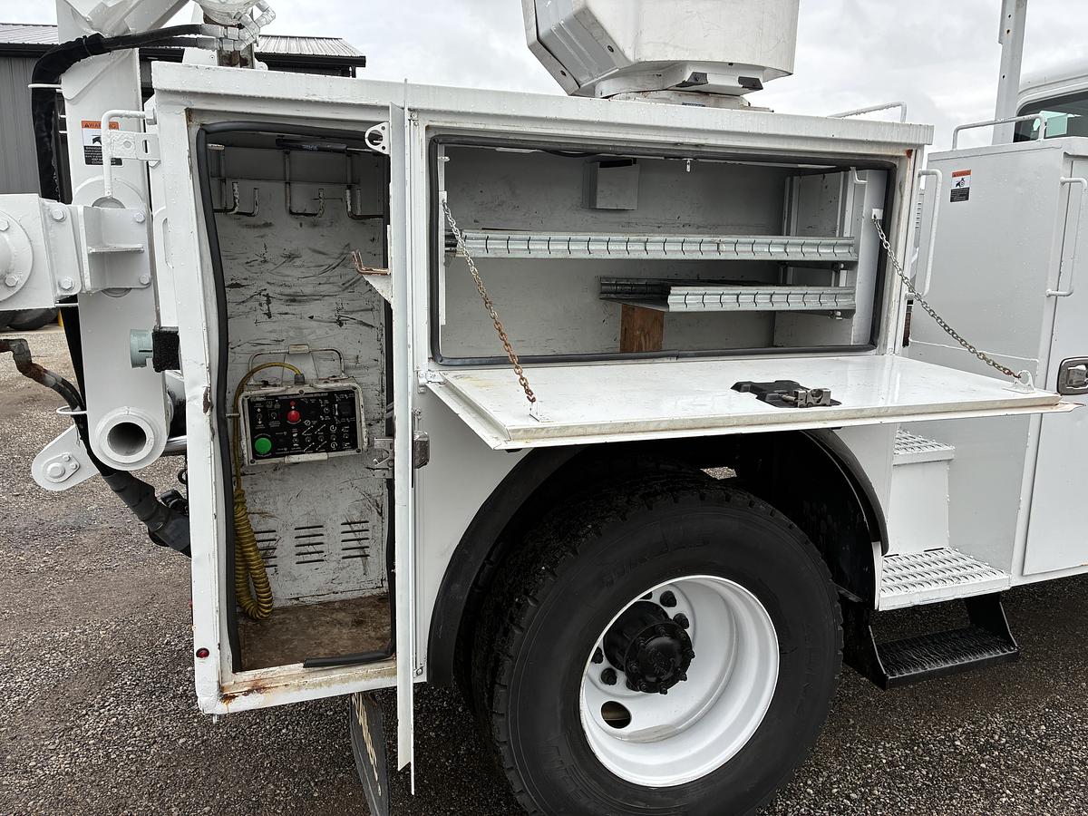 Used 2019 Freightliner M2 Altec T40P Cable Placer
