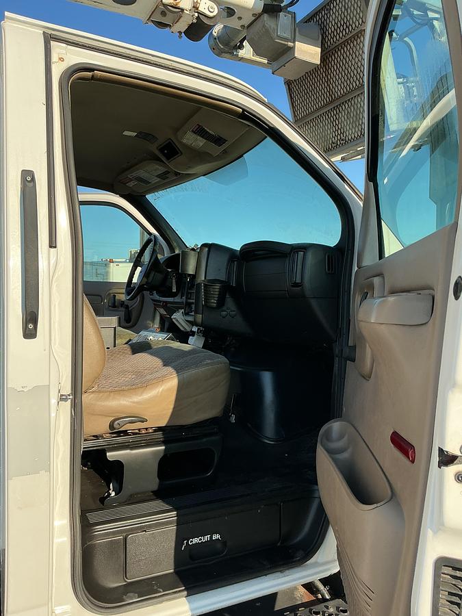 Used 2008 GMC C8500 Altec AT40P Cable Placer Utility Truck