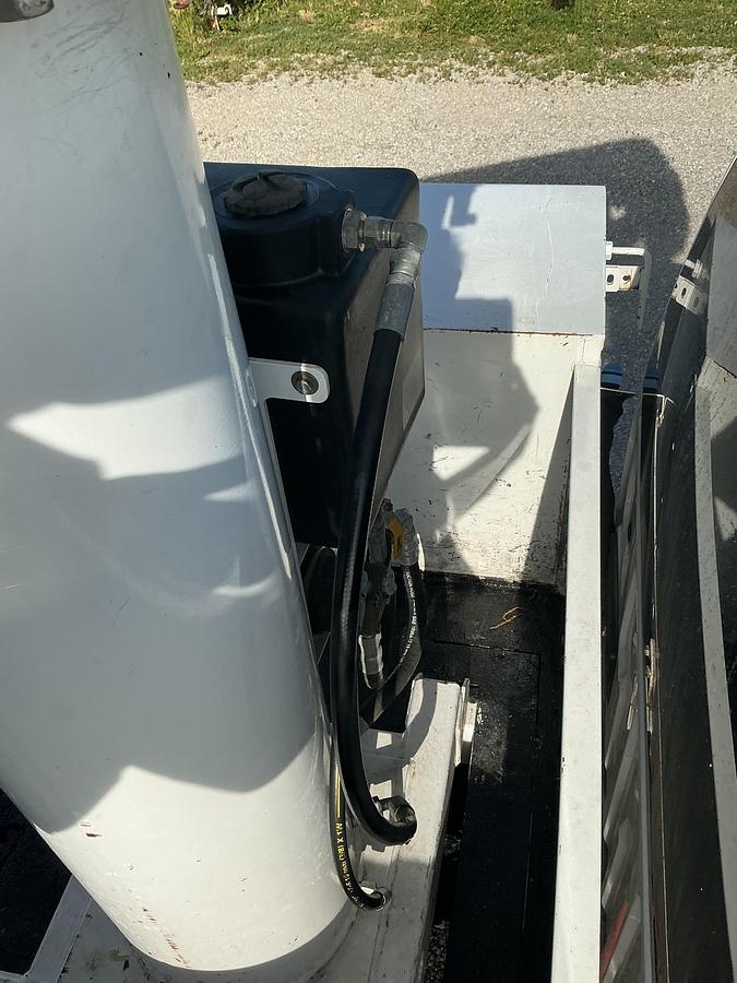 Used 2019 Ford F550 Altec AT235P Cable Placer