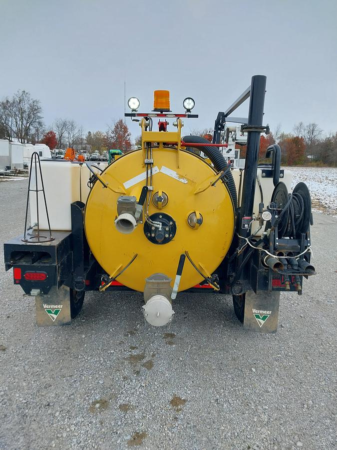 Used 2024 Vermeer LP573 XDT Vac Trailer - NEW SUCTION HOSE