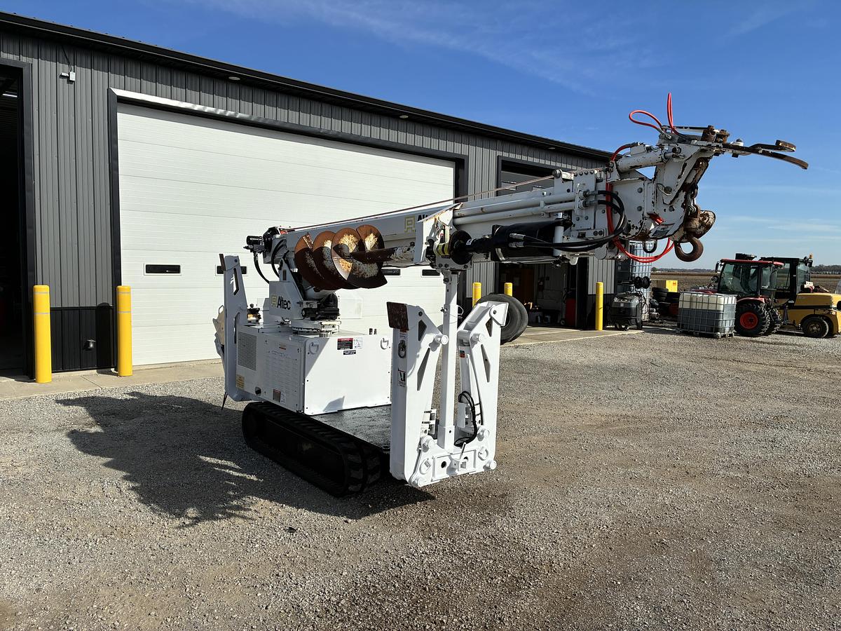 Used 2015 Altec DB37 Backyard Digger Derrick