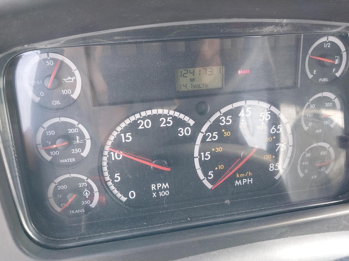 Used 2007 Freightliner M2 7.2L Diesel Altec DM45T