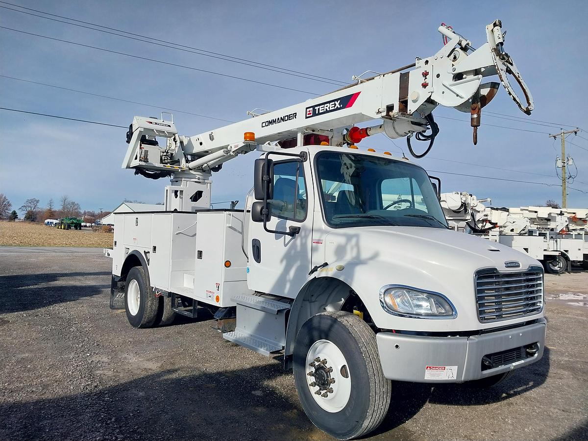 Used 2017 Freightliner M2 4x4 Terex C4047 Digger Derrick