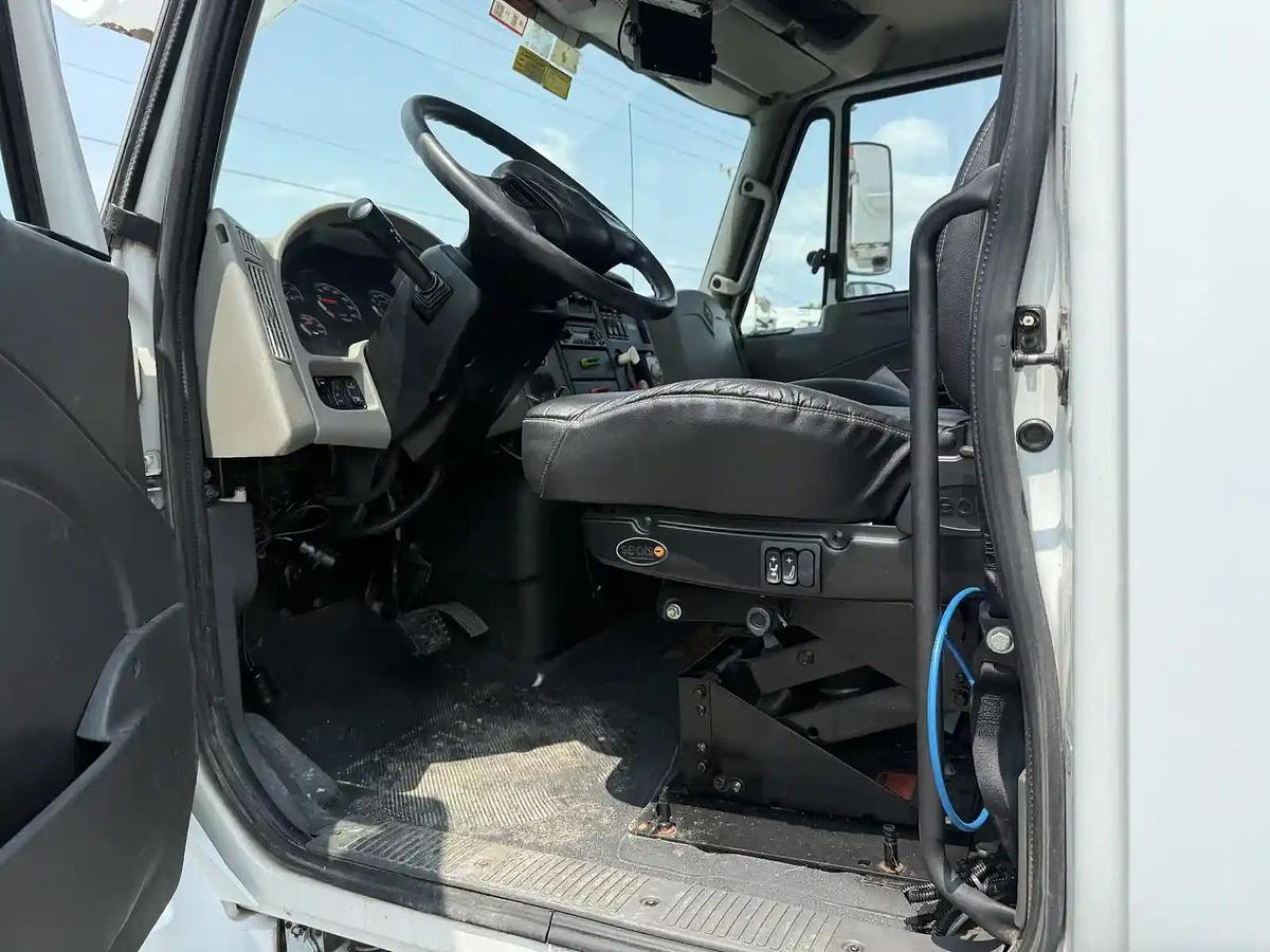 Used 2012 International 4300