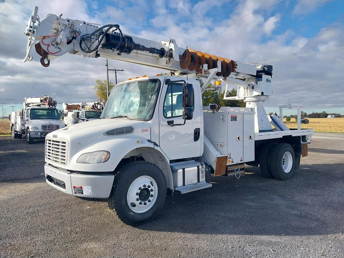 Used 2020 Freightliner M2 106 Altec DC47-BR