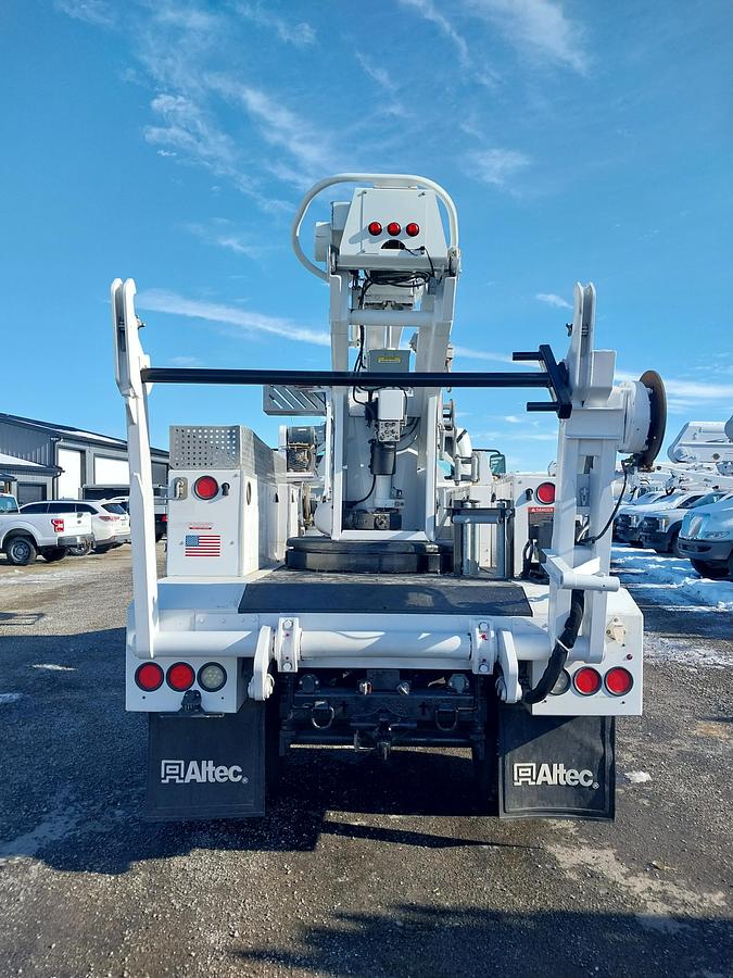 Used 2015 Freightliner M2 Altec AT40C