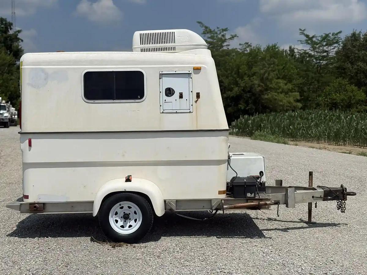 Used 2007 Utility Pelsue FiberLite Pod Fiber Optic Splicing Trailer