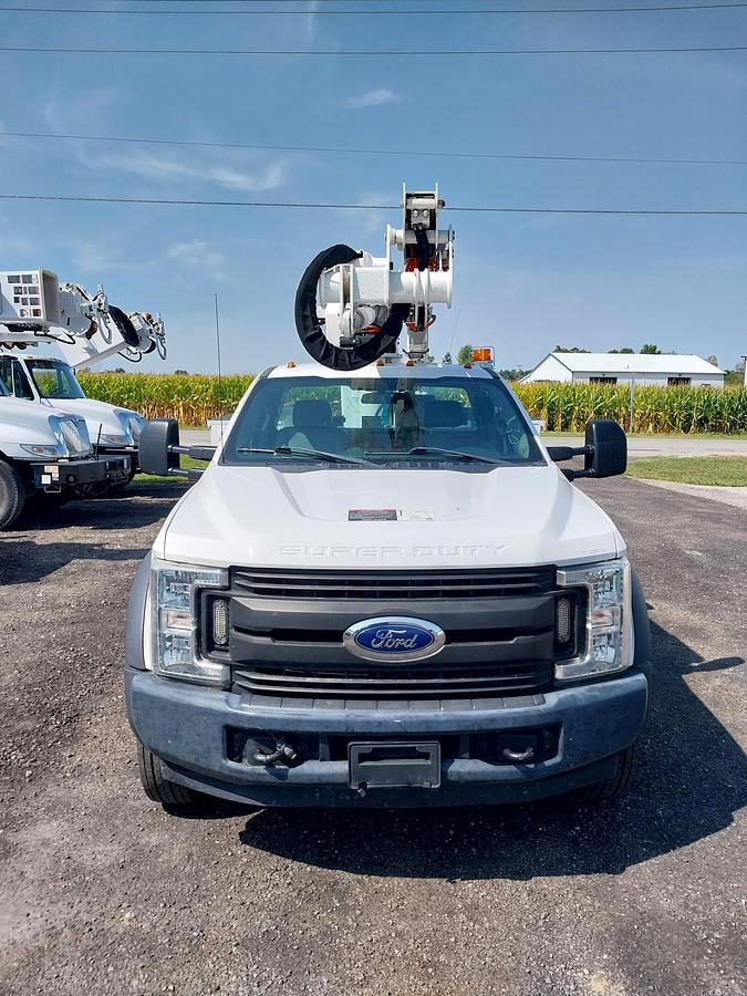Used 2018 Ford F550, 6.7L Diesel, Altec AT40G