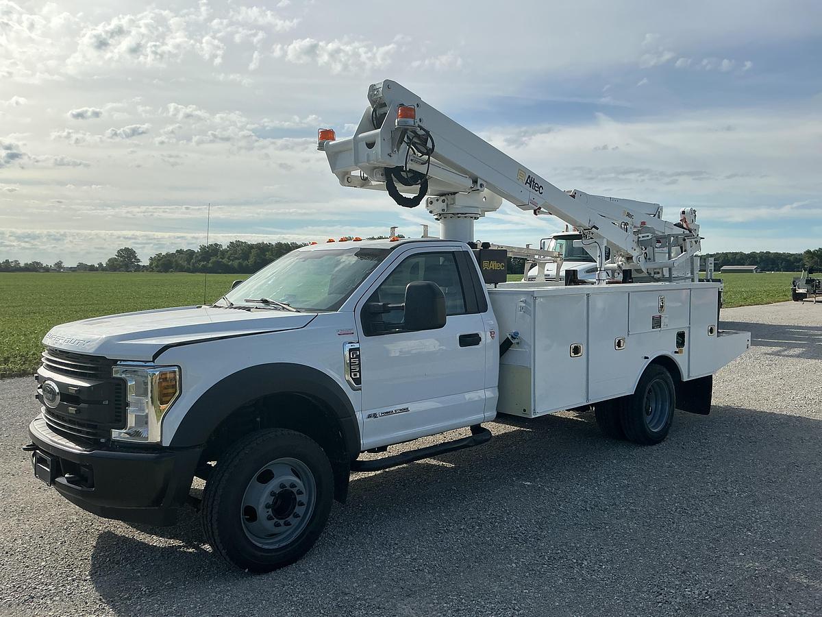 Used 2019 Ford F550 Altec AT235P Cable Placer