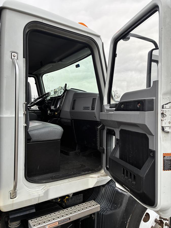 Used 2022 Mack MD Flatbed Truck