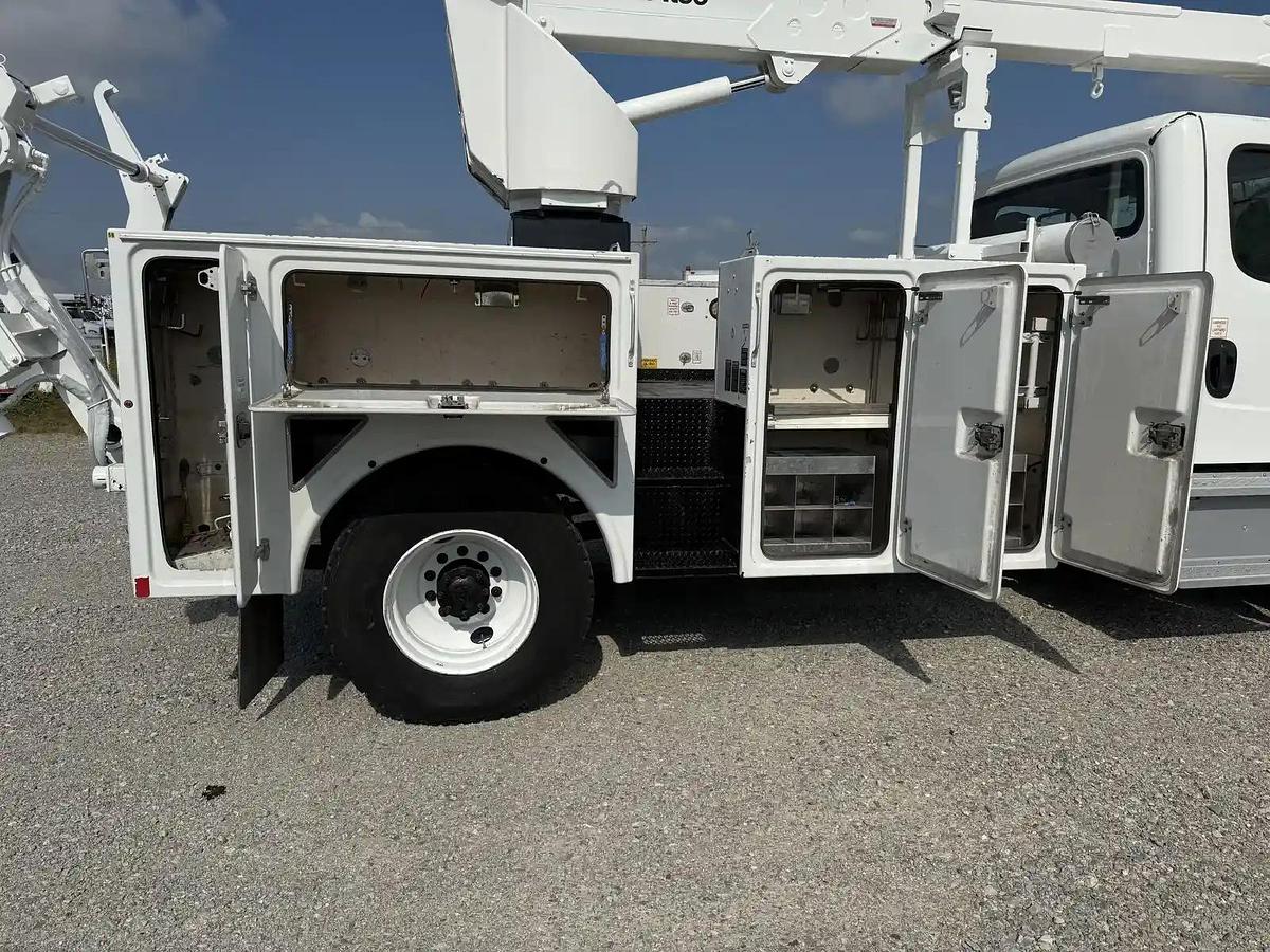 Used 2017 Freightliner M2