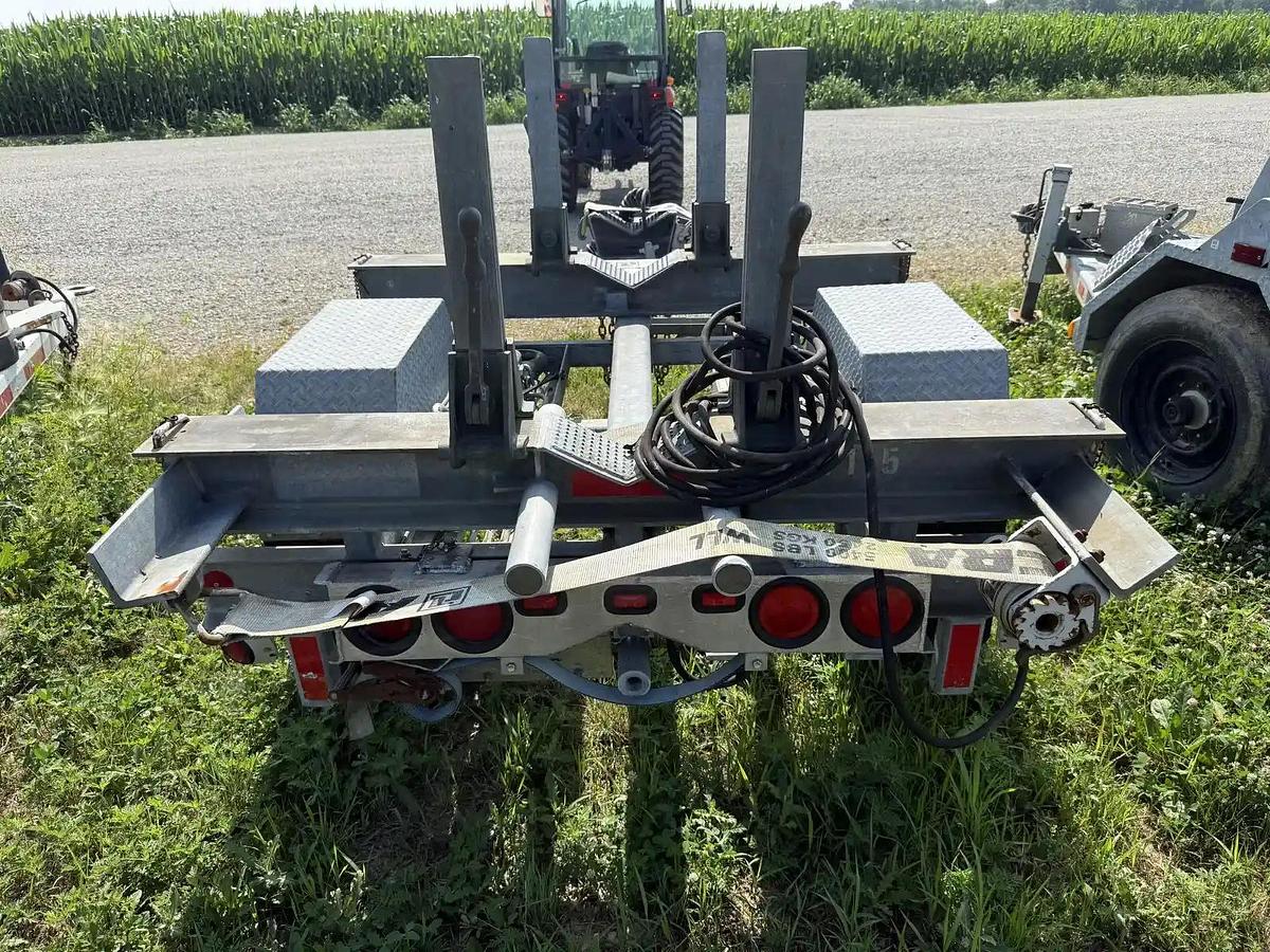 Used 2001 Utility Sauber MFG 4501 Pole Dinky