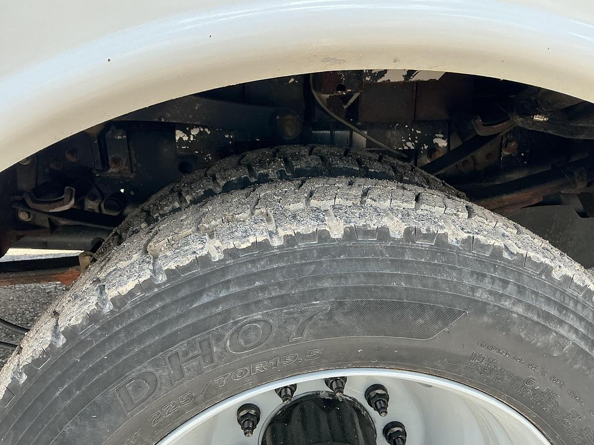 Used 2018 Ford F550 Altec AT235P Cable Placer Utility Truck