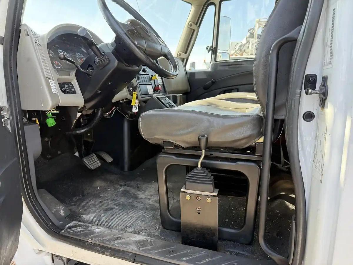 Used 2017 International 4300