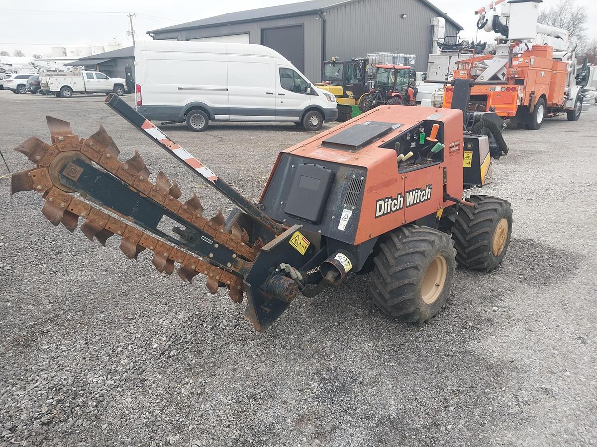 Used 2015 Ditch Witch 410SX Mini Trencher Plow