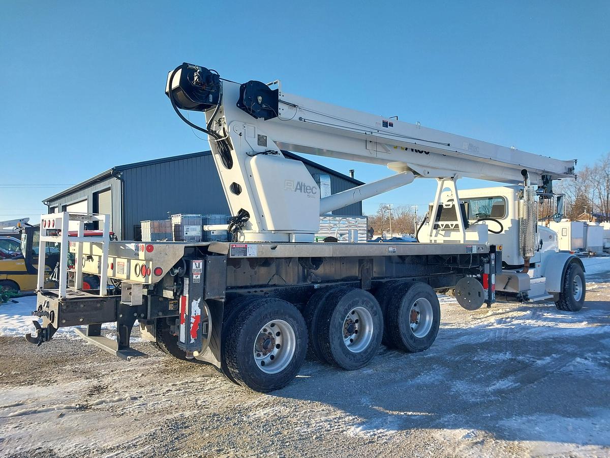 Used 2013 Peterbilt 365 Altec AC38-127S-EJ 38 Ton Crane