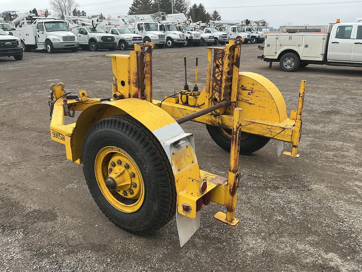 Used 1991 Truco Tech 10 Hydraulic Reel Trailer