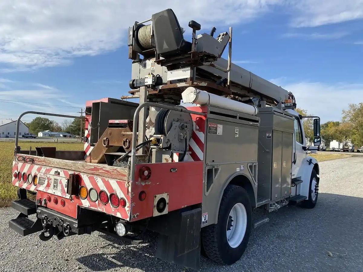 Used 2007 Freightliner Altec DL45TR