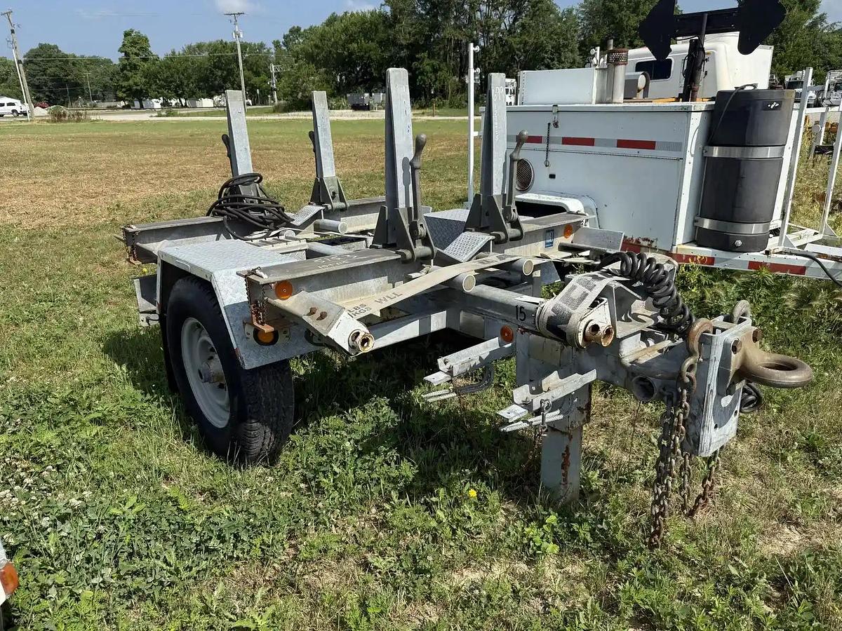 Used 2001 Utility Sauber MFG 4501 Pole Dinky