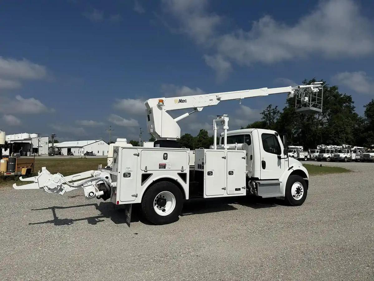 Used 2017 Freightliner M2