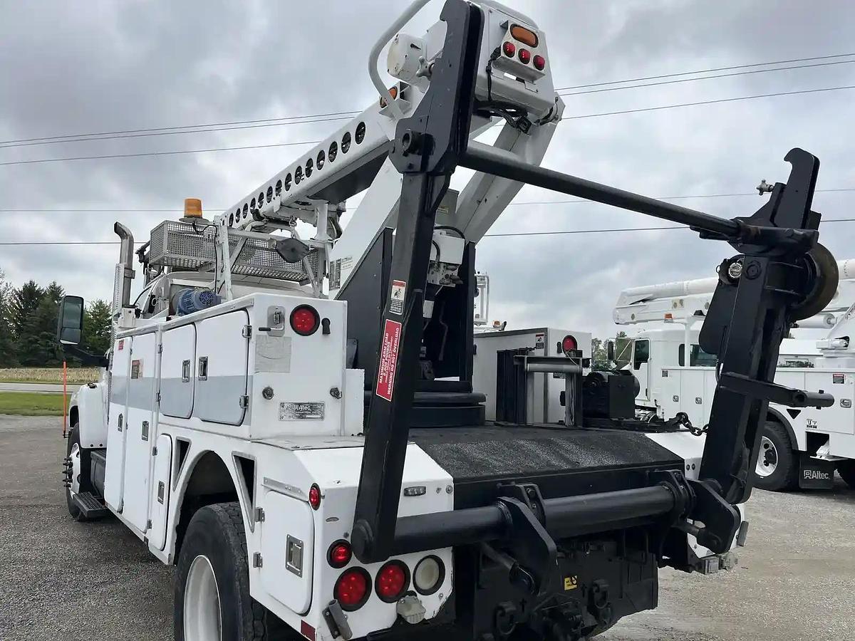 Used 2005 Altec AT40C