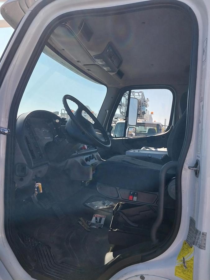 Used 2010 Freightliner M2 106 Utility Truck Altec TA60