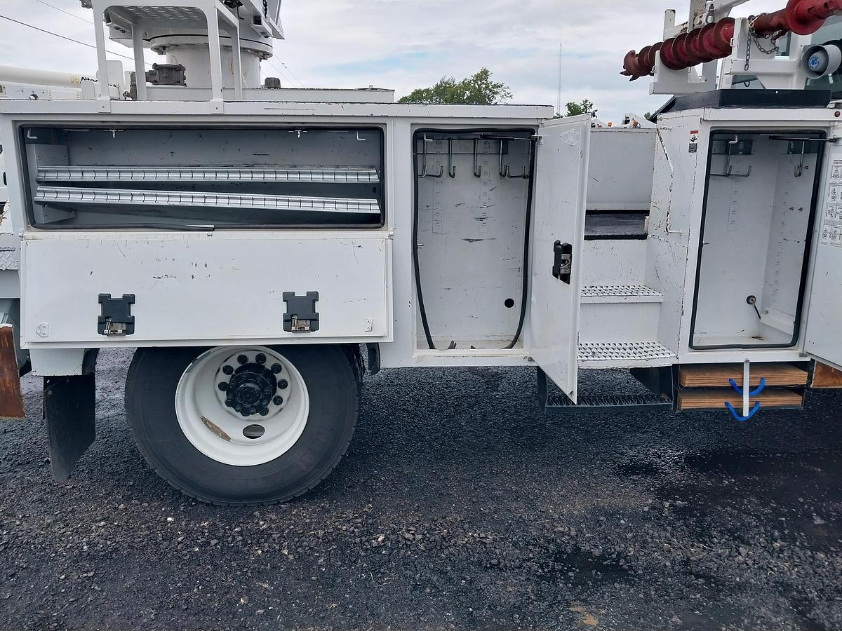 Used 2018 International 4300 Altec DM47 Digger Derrick
