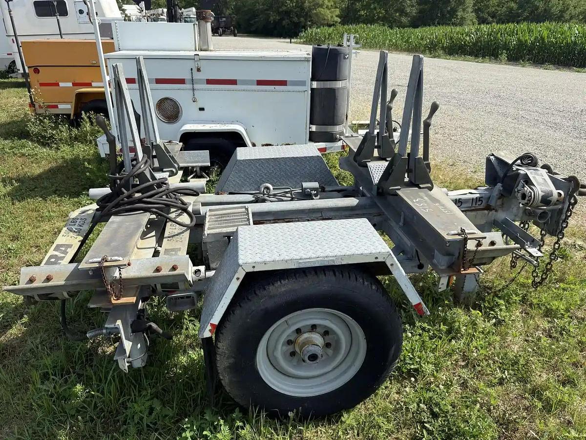 Used 2001 Utility Sauber MFG 4501 Pole Dinky