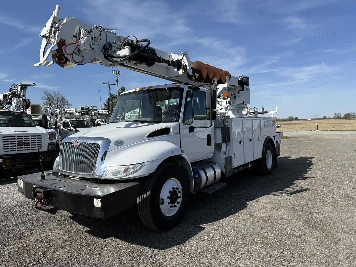 Used 2017 International 4300