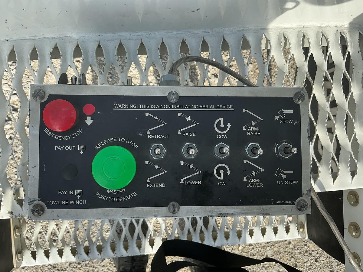 Used 2019 Ford F550 Altec AT235P Cable Placer