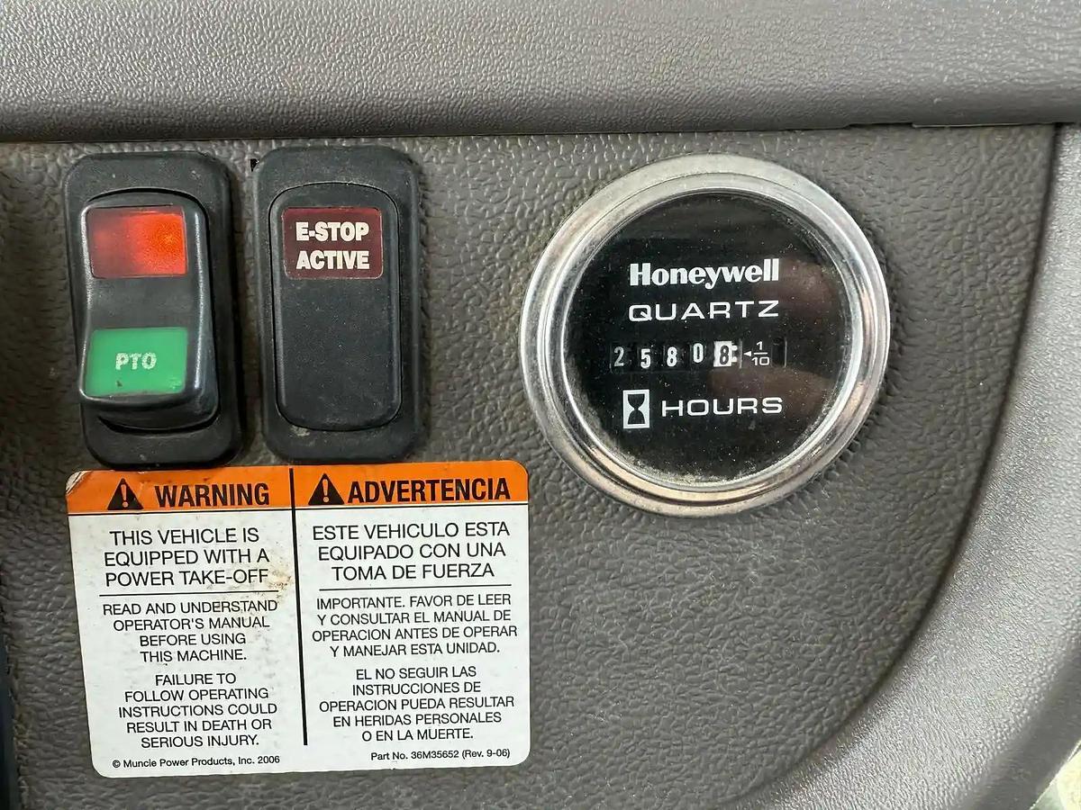 Used 2015 Peterbilt 365