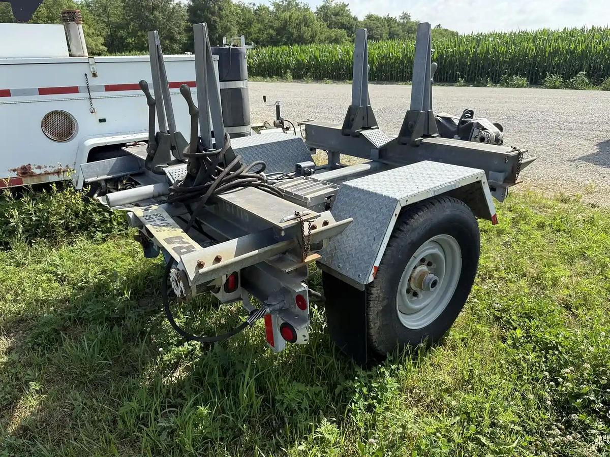 Used 2001 Utility Sauber MFG 4501 Pole Dinky