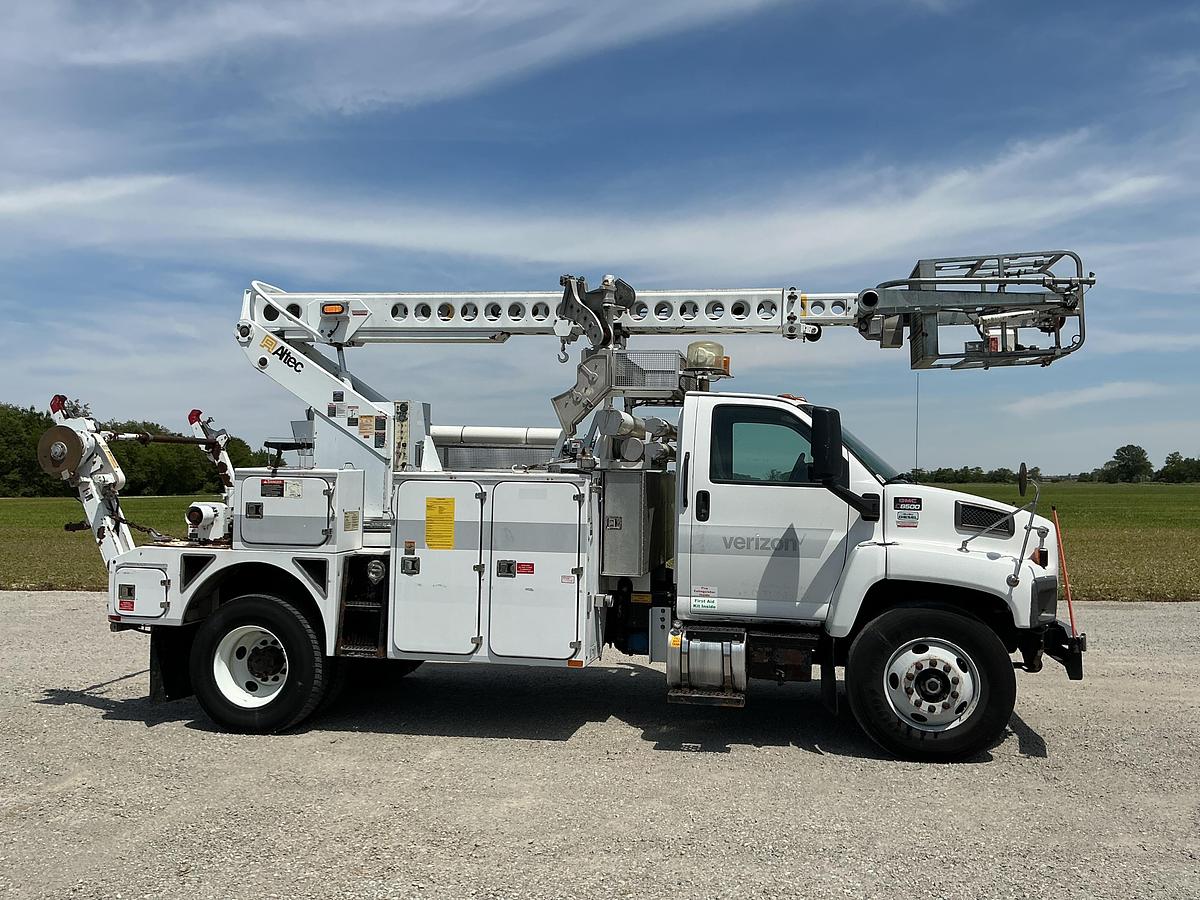 Used 2009 GMC C8500 Altec AT40C Cable Placer Utility Truck