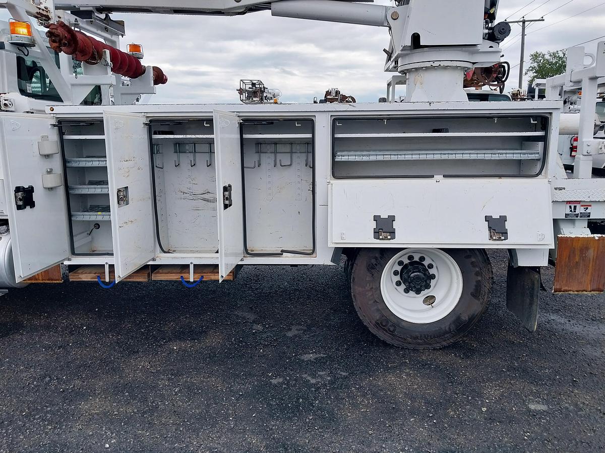Used 2018 International 4300 Altec DM47 Digger Derrick
