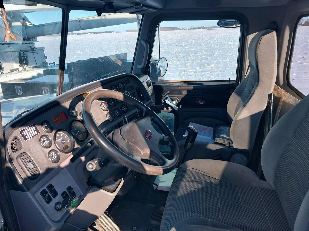 Used 2013 Peterbilt 365 Altec AC38-127S-EJ 38 Ton Crane