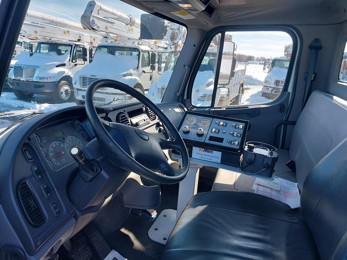 Used 2015 Freightliner M2 Altec AT40C