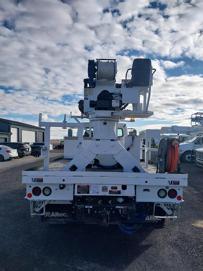Used 2020 Freightliner M2 106 Altec DC47-BR