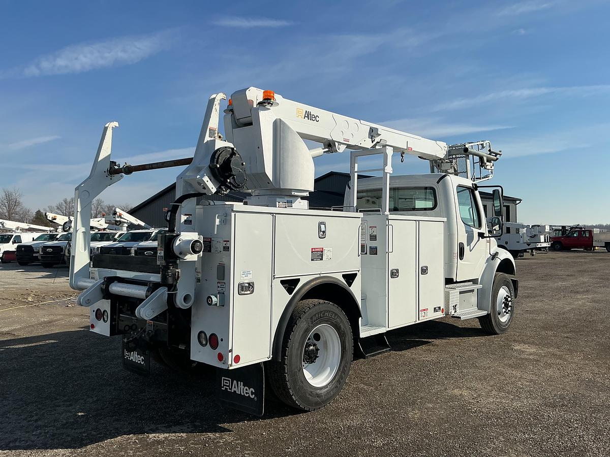 Used 2019 Freightliner M2 Altec T40P