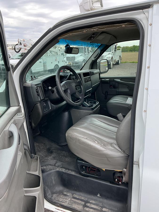 Used 2007 Chevy G3500 Versalift TEL-29 Bucket Van