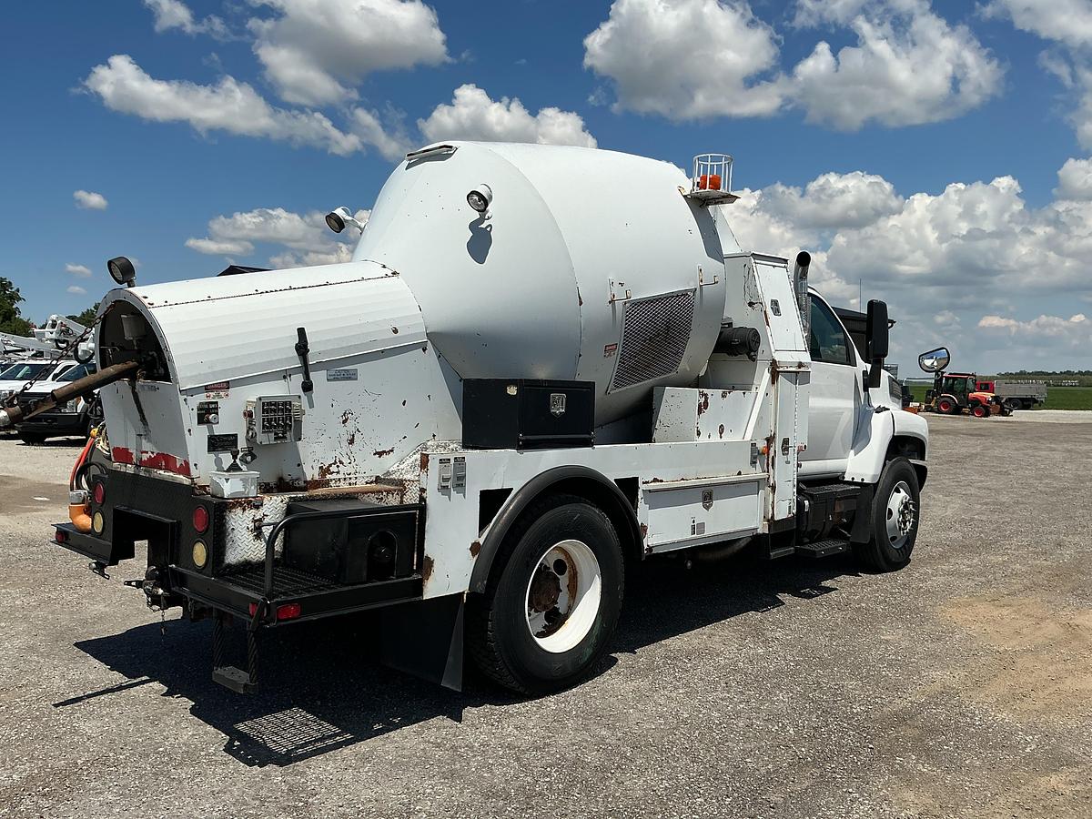 Used 2006 GMC C7500 OK Champion Rodder