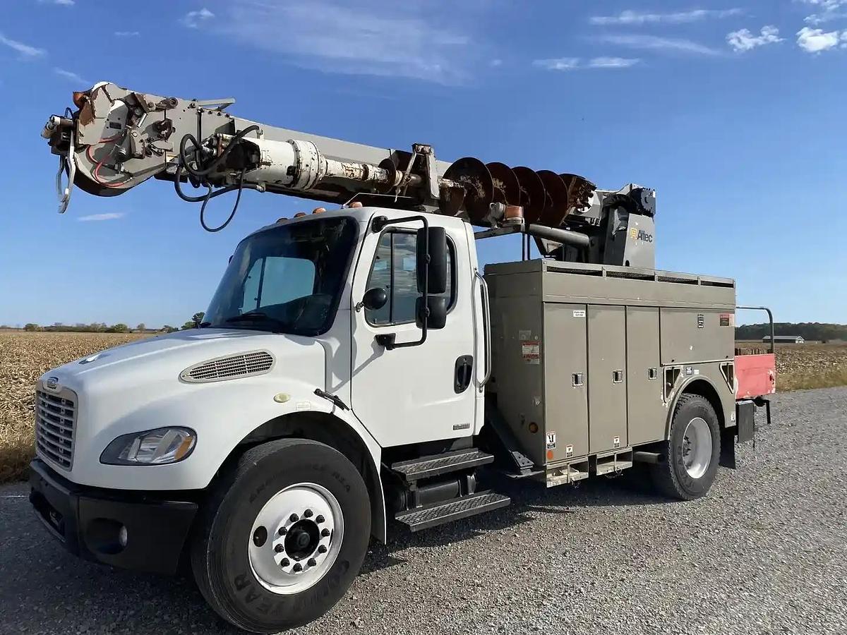 Used 2007 Freightliner Altec DL45TR