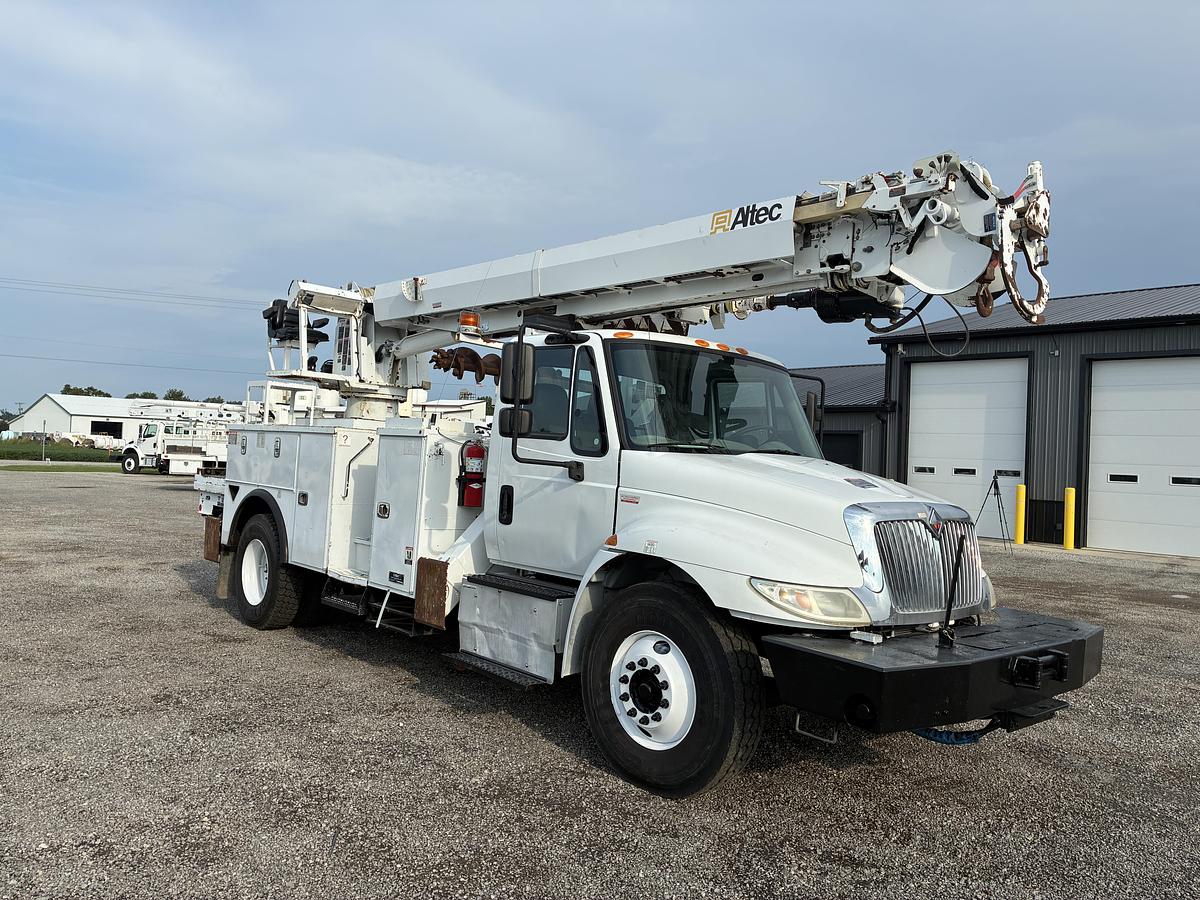 Used 2018 International 4300 Altec DM47B-TR Digger Derrick
