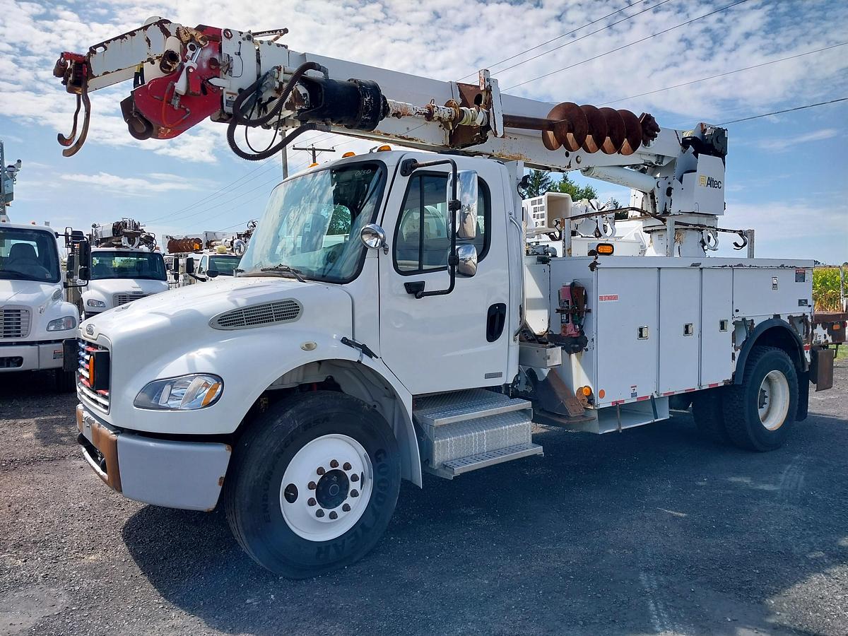 Used 2007 Freightliner M2 7.2L Diesel Altec DM45T