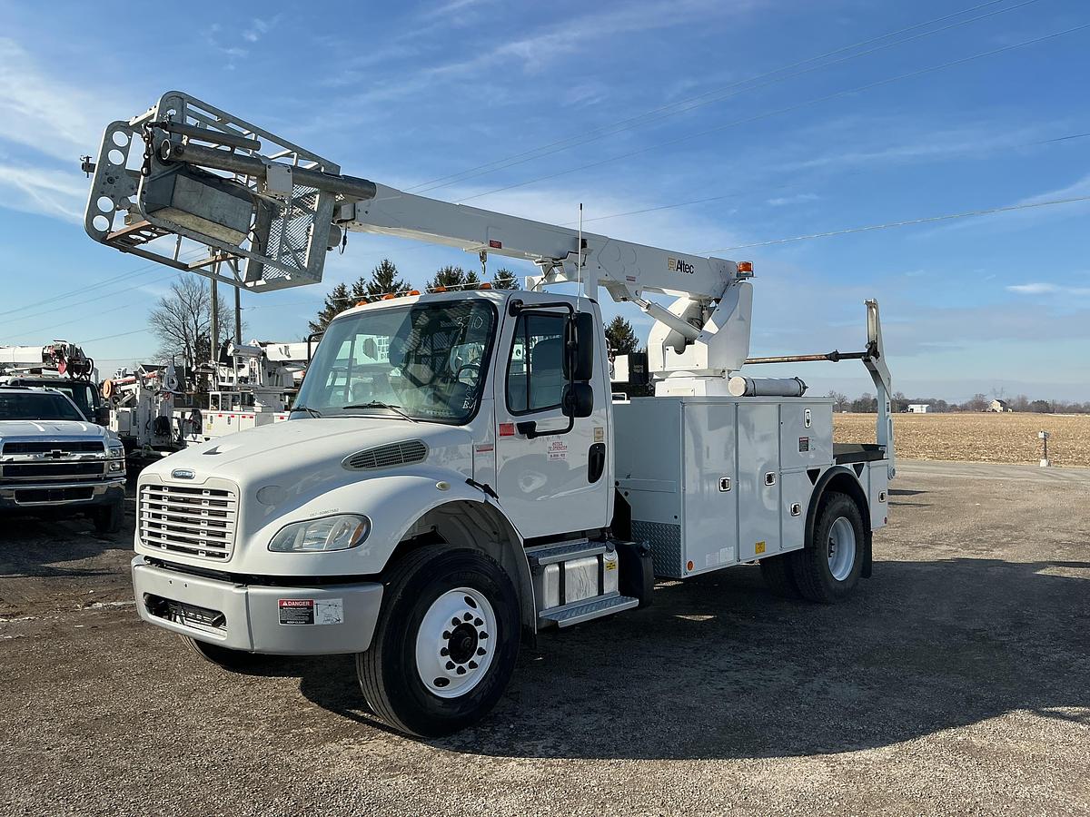 Used 2019 Freightliner M2 Altec T40P