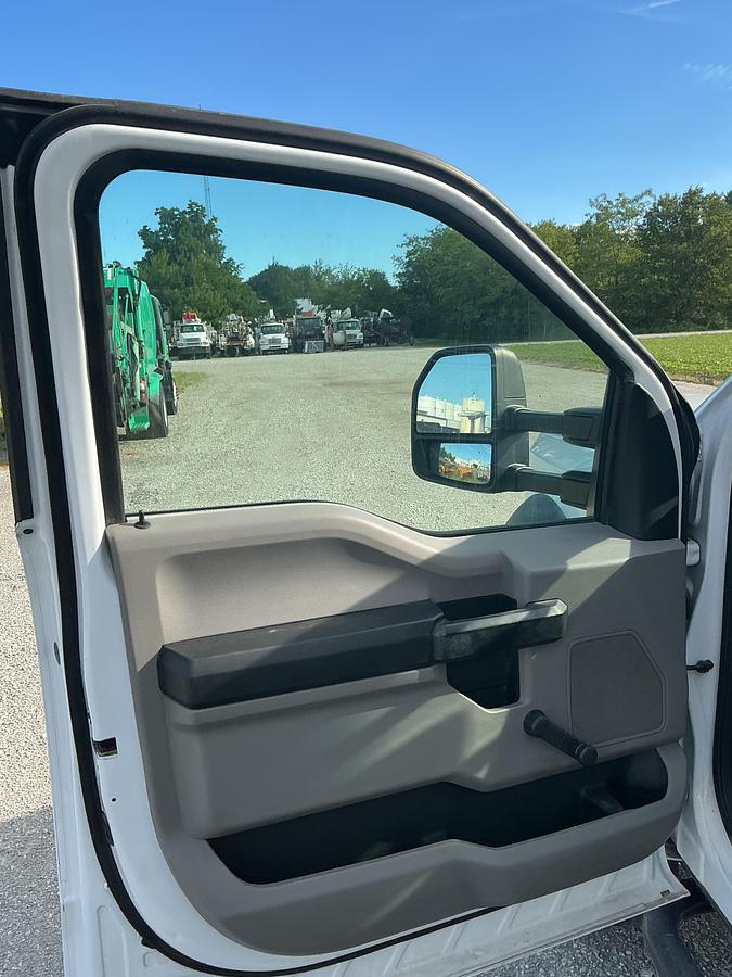 Used 2019 Ford F550 Altec AT235P Cable Placer