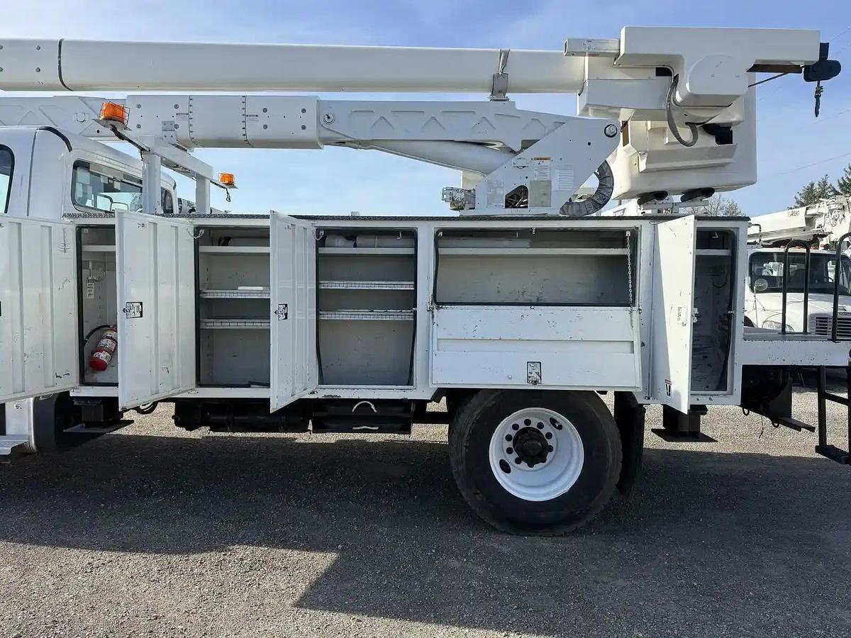 Used 2017 Freightliner M2 106